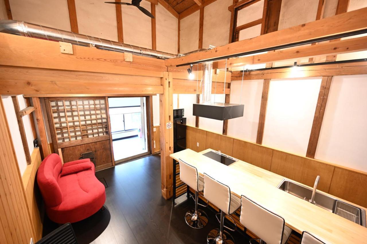 Manabi-Stay Takayama モダンな蔵ダイニングと半露天風呂付き古民家一棟貸切ホテル 外观 照片